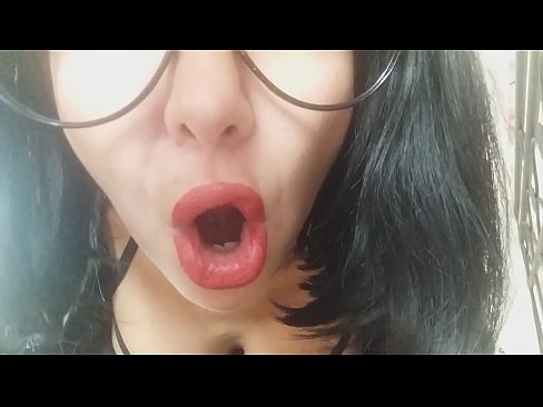 ❤️ Honey, uwar uwarki bazata bari ki tafi makaranta ba yau... Ina bukatarki da yawa... ❤ Batsa kawai ❌